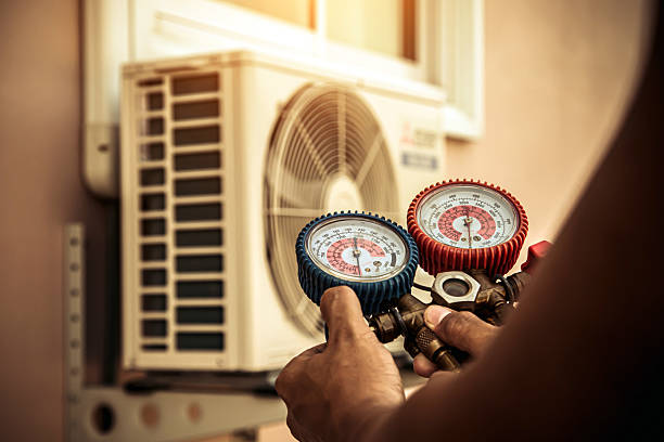 Professional Hvac technician working in Wernersville, PA
